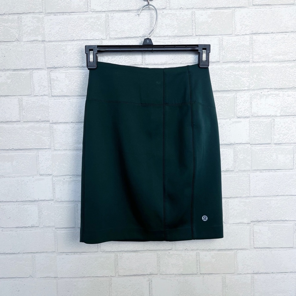 Lululemon &go Cityfarer Skirt Dark Fuel Women's Size 2